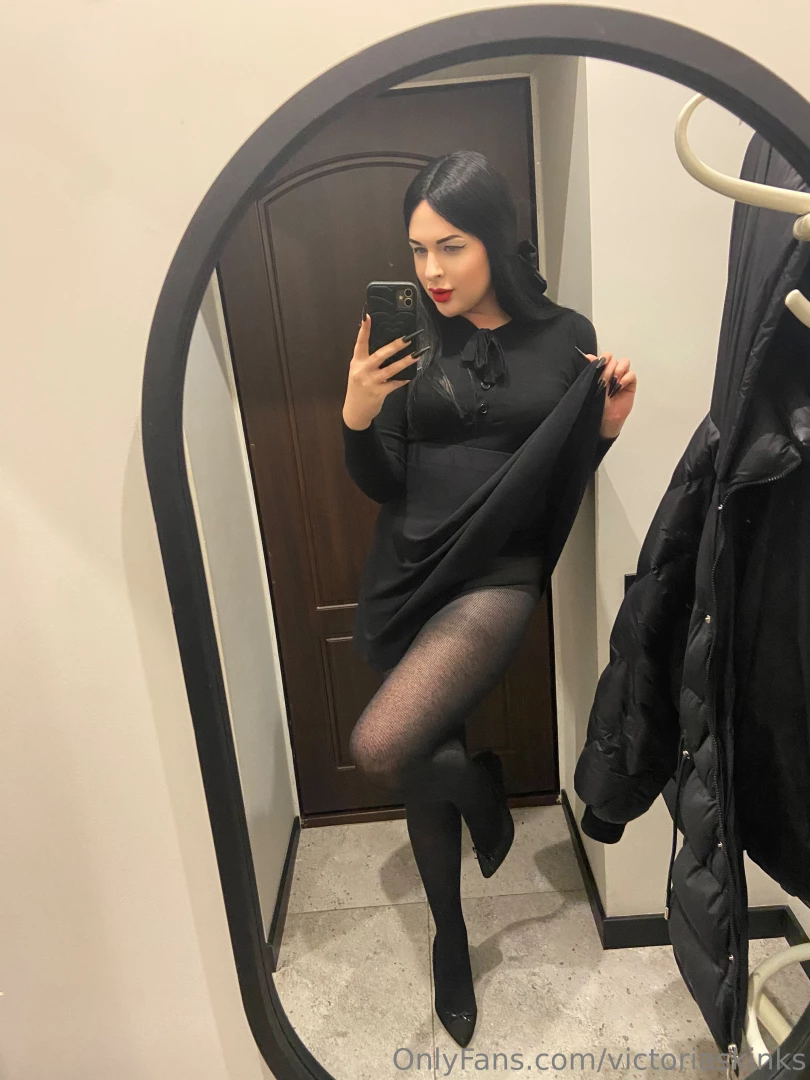 Going to girls eve see you all tomorrow right now some nice food and 