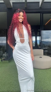 Pretty face prettier heart