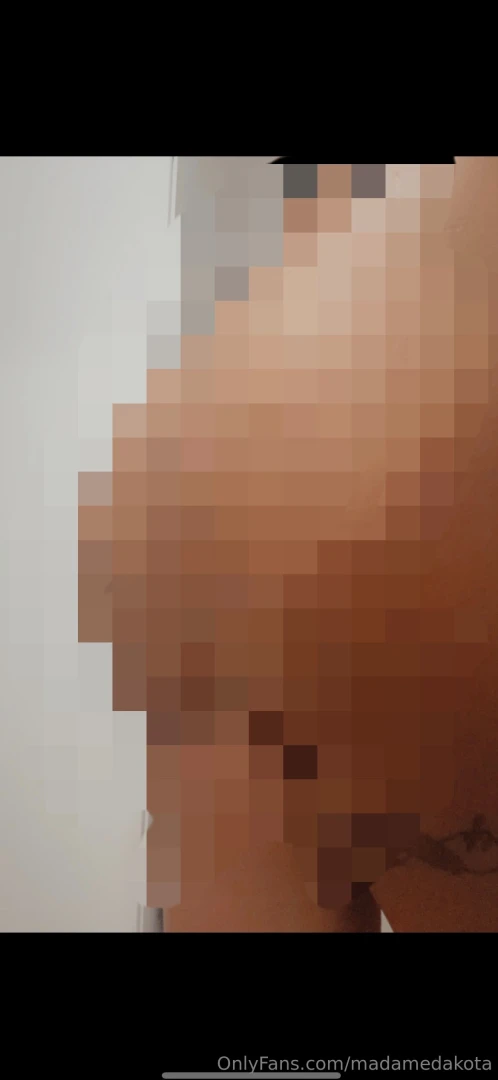 Goon to pixels of my arse as your not worthy to goon to the real 