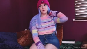 Shy evie introduces goth evie in the most recent update of the 3vies