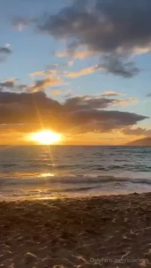 Hawaii has been nothing short of amazingggg the water the views the