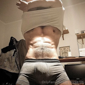 Show me your true colours always working to match upper and lower body part 3