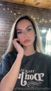 Thinkin about branching out from valorant what else would u want to