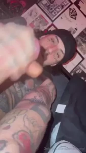 Look into my eyes as i cum