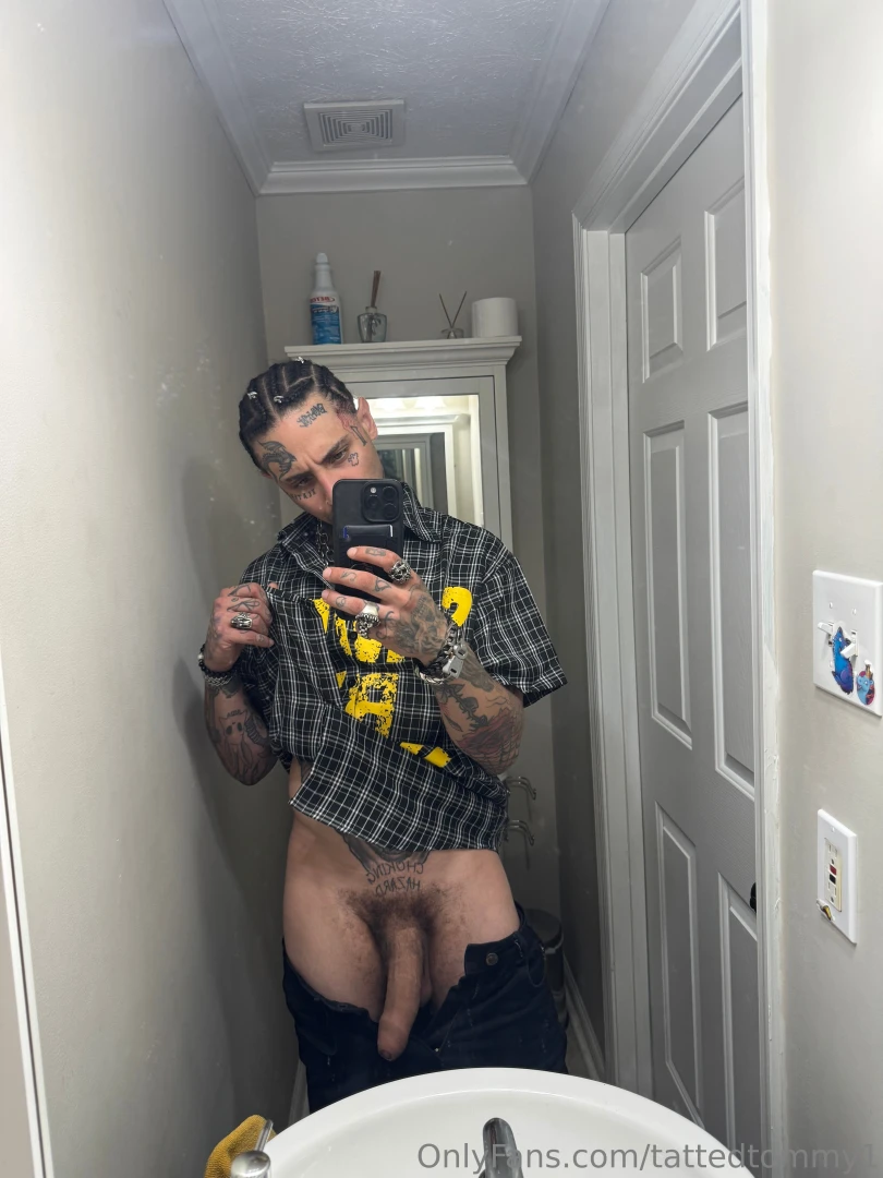 Bathroom nudes part 26 