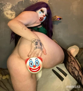 Clown cutie uncensored drop wanna see everything this thick-thighed