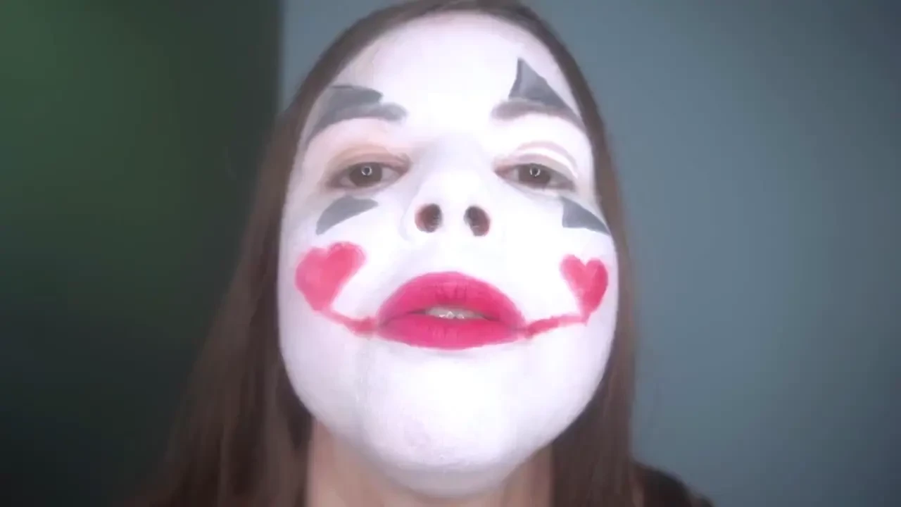 New vid - giantess clown swallows you this one goes out to all the part 1 