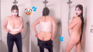 Free for clown-club subscribers 12 min curvy clown showers in