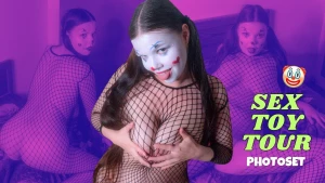 40 image explicit photoset with curvy kinky clown in this explicit 40