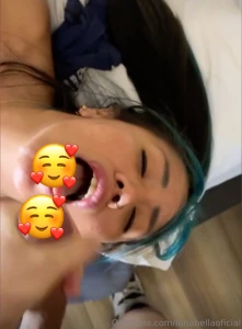 Tragando leche y saltando en una vergota me llenaron toda la carita de part 1