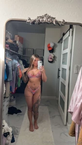 I m liking my body just wanna get my ass fatttttt