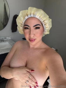 Happy sunday pre shower makeup