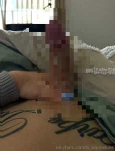 Swipe if you want to lick my cum