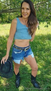 Let s make it romantic and do a picnic