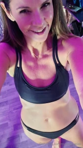 Wanna see me doing some pole dancing