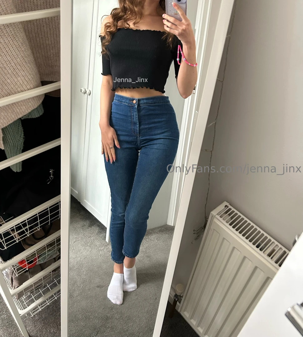 I hope everyone had a lovely christmas i m available today for saucy 