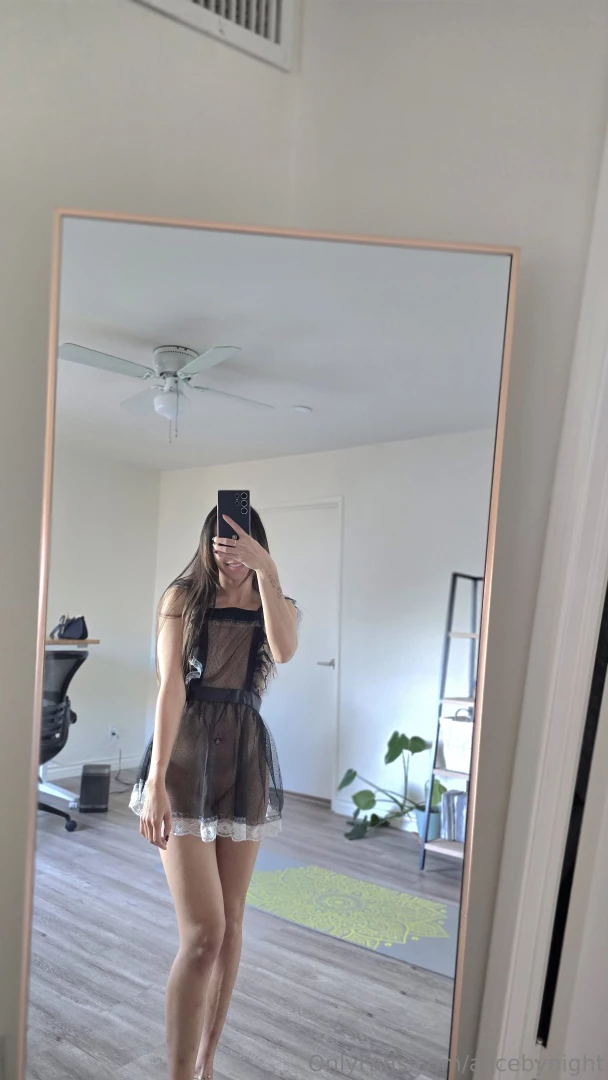 Happy new year from my bedroom to yours 