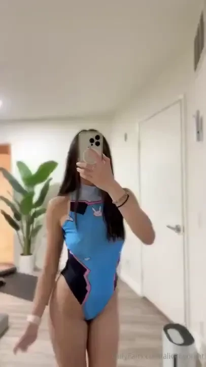 Wore my favorite bunny-themed bodysuit today feeling so cute and 