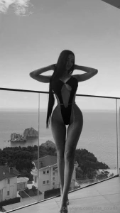 What s the best angle for the photo front or back