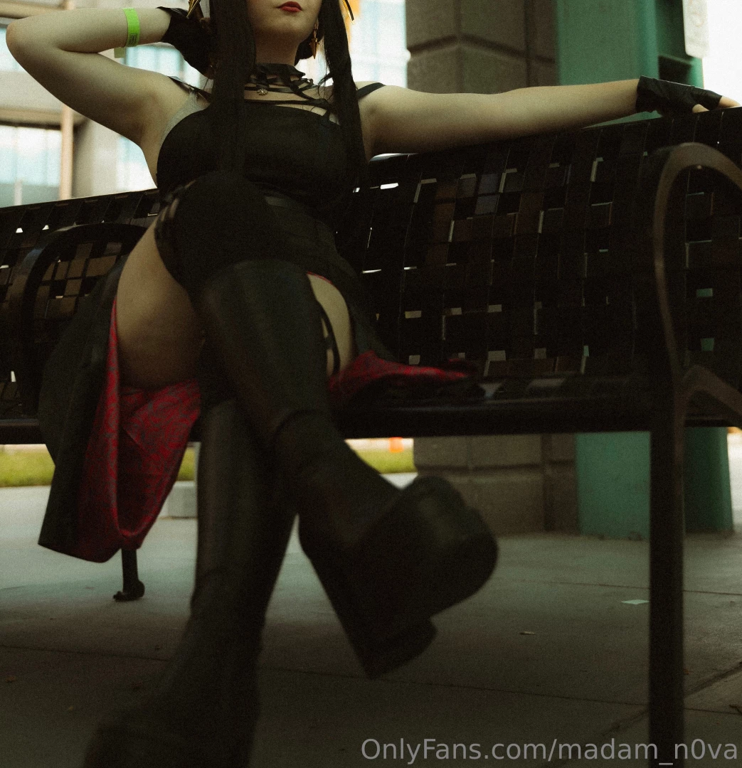 Yor cosplay presale buy your sexy mommy yor content now to get it 