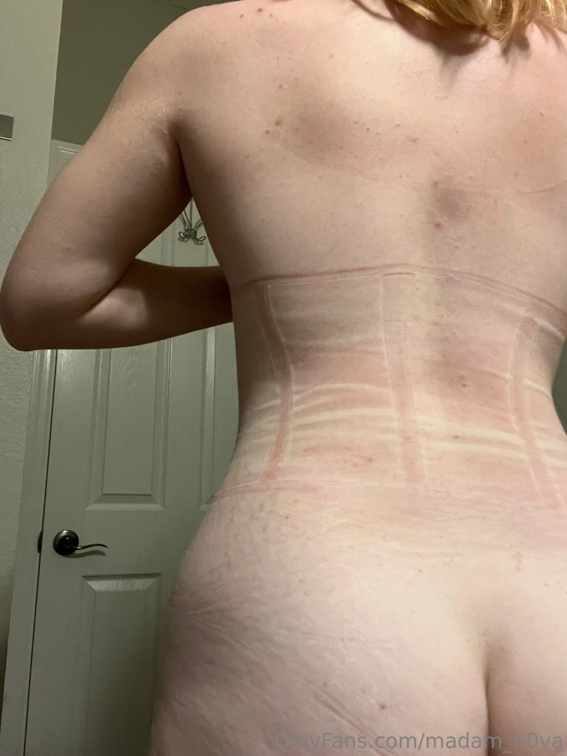 This is what it s like wearing a corset part 2 