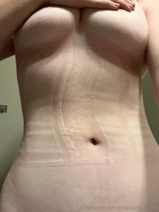 This is what it s like wearing a corset part 1
