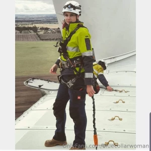 It s workwear wednesday swipe to see why i call myself bluecollarwoman