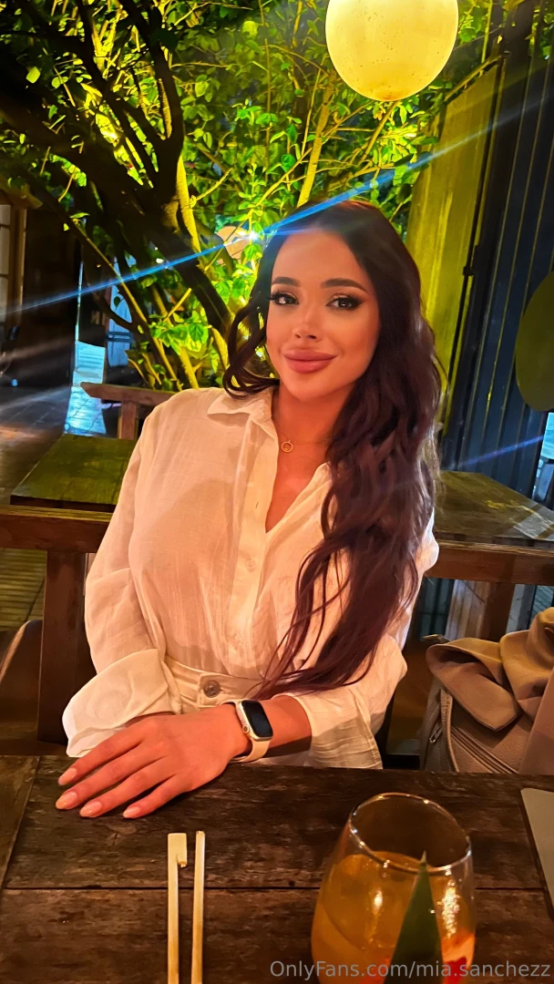 I love when you make me smile 