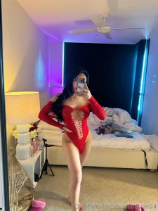 I got a 5 lingerie arrive today im gonna make videos soon comment down