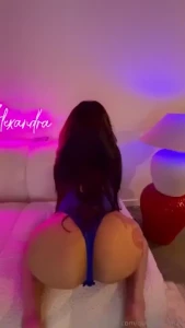 I love to shake my ass in your cock riding it