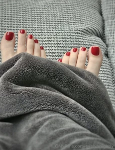 Roses are red but my toes are too the only thing missing yup it s you