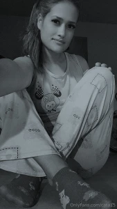 Gray saturday but i haven t cum yet today can you help me baby send me