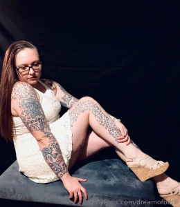 Sometimes i even take nice pictures that turn naughty dm me to get the part 2