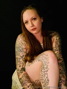 Sometimes i even take nice pictures that turn naughty dm me to get the part 1