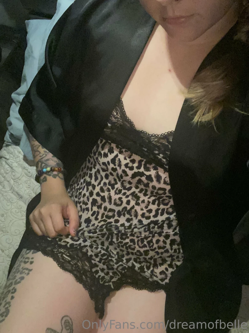 Got my nightie on but i need someone to come and warm me up dm for 