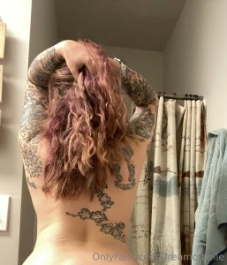 Everyone loves a good view from behind show me some love and tips and