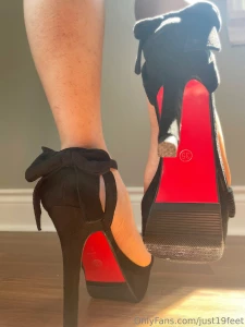 A mini teaser for the video below dm for more customs