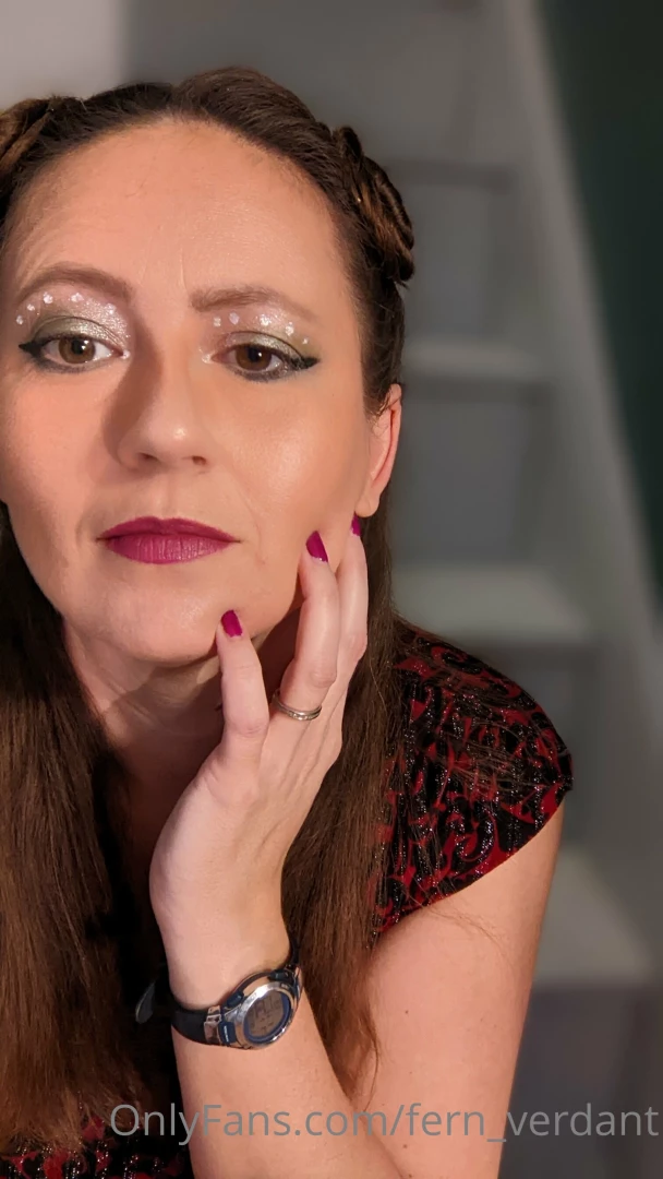 Going on chaturbate in a few minutes hope to see you all watching me 