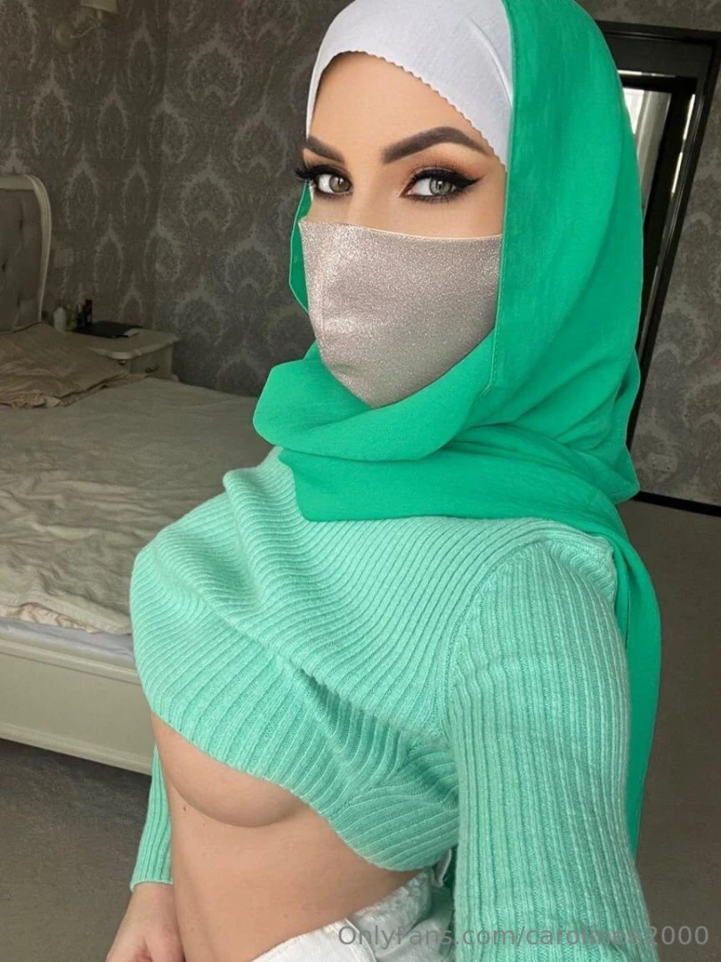 carolinee2000 - A real whore in a hijab isn t it true that your cock turns to stone part 2 