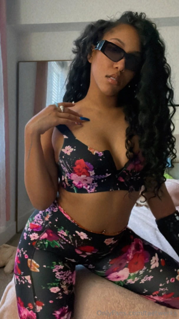 I miss you daddy meet me on live tonight dm me what time should we 