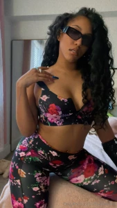 I miss you daddy meet me on live tonight dm me what time should we