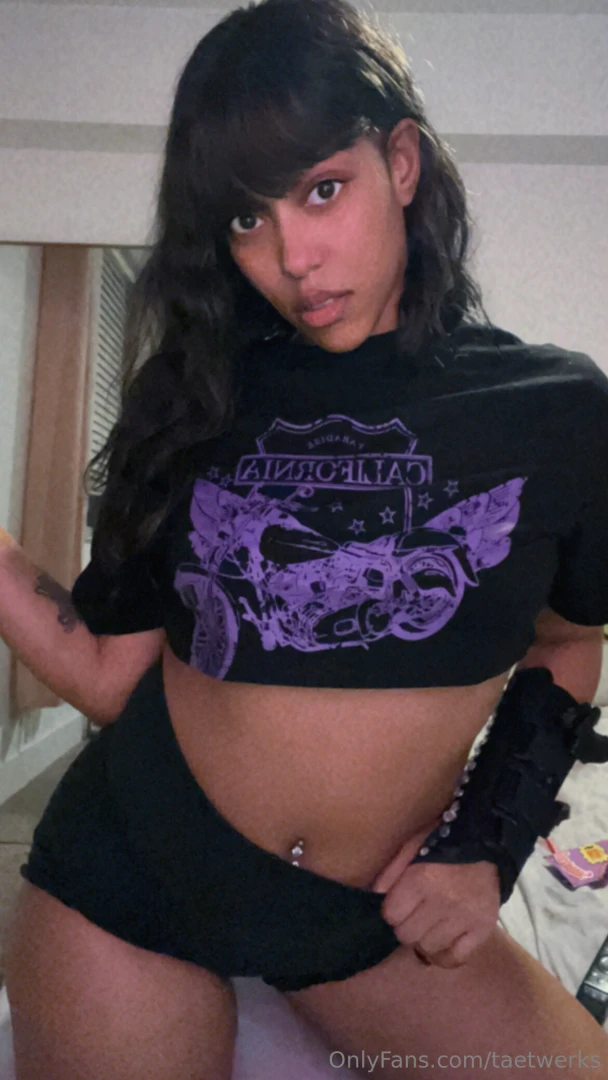 Let s get dirty at 10 30 live private lives available now let s get 