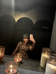 I feel so good today i can t get a smile on my face all day maybe it s