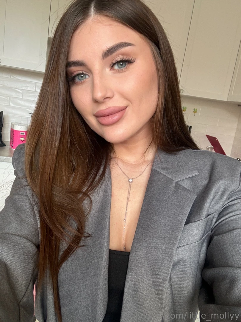 Formal style but with my special touch ready to conquer the world 