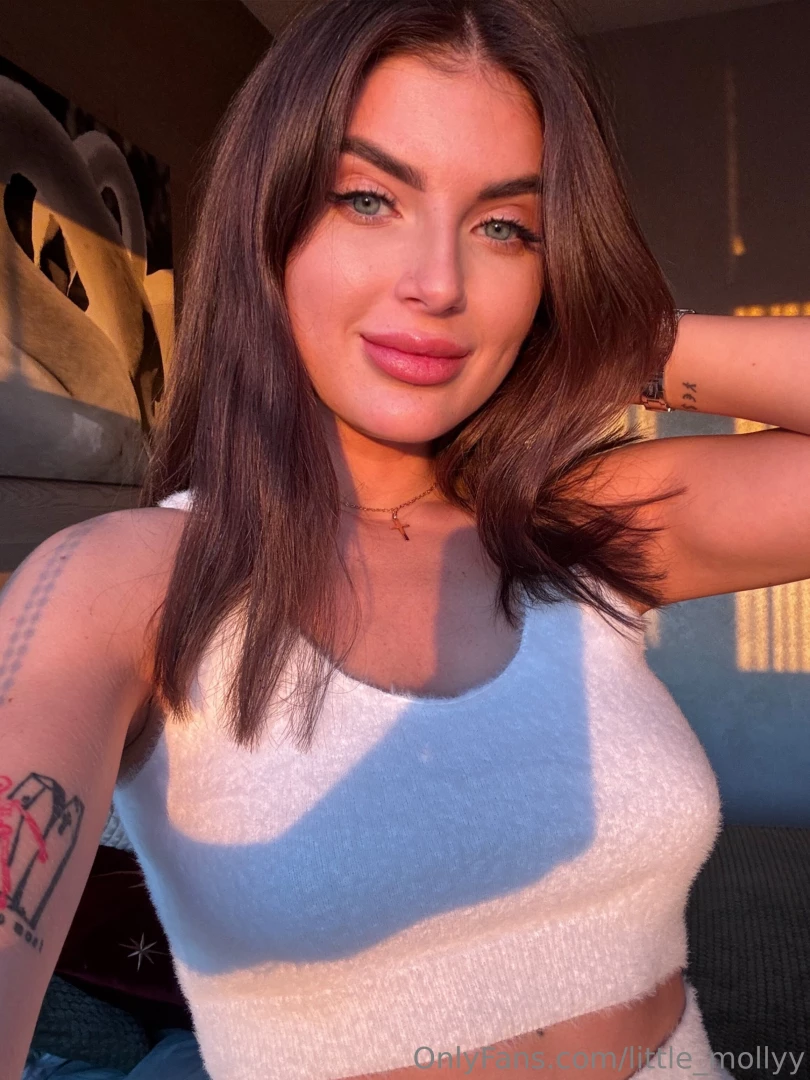 Hi my favorites i got such news today that i can t stop smiling it 