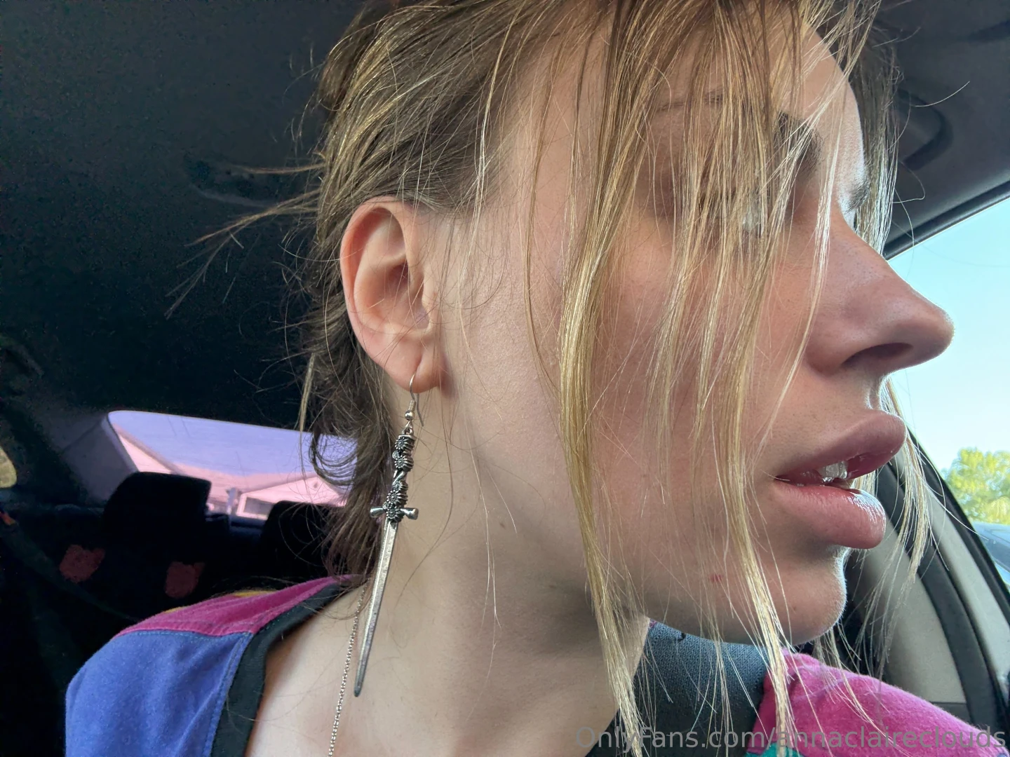 Everyone wants my attention but only 5 get it tip 5 and i ll send you 