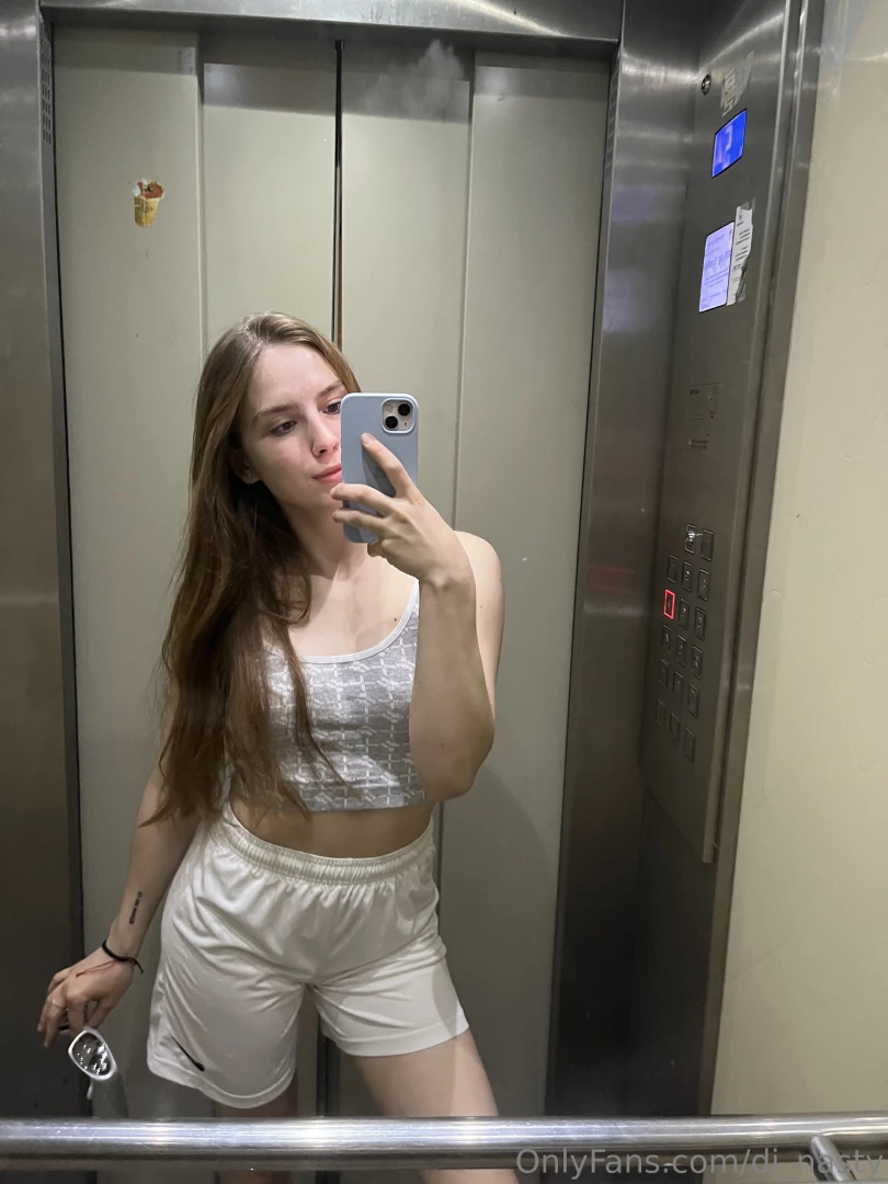 My 18 year old sis jennifer_greyx started running her onlyfans follow part 7 