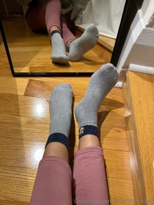 Comfy socks and pink tights part 1