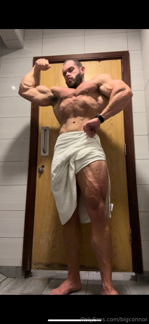 Come and take this towel off and dry me down 