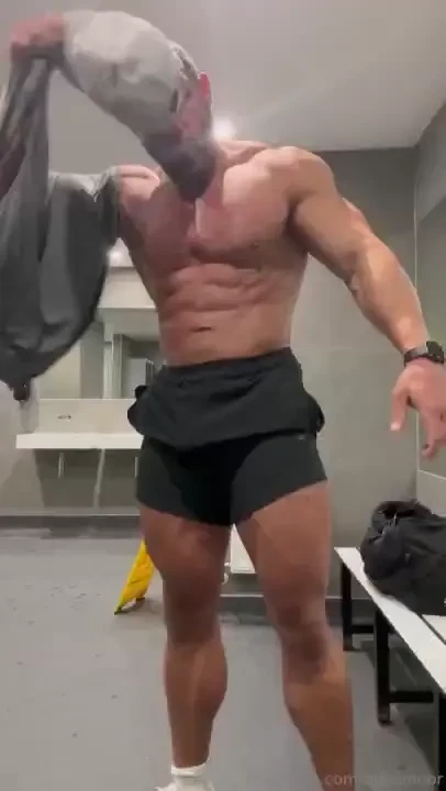 Hardcore most musculars - nobody knows how to show it off like me 